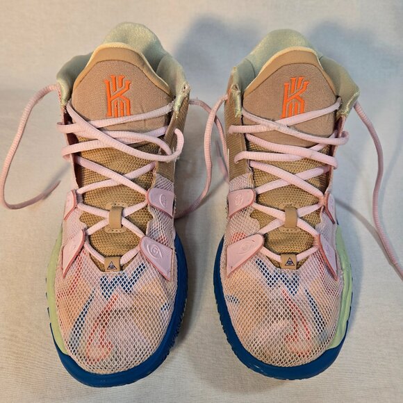 NIKE Kyrie 7 Exclusive "1 World 1 People" Regal Pink Sneakers Size 6.5Y 8W 6.5M - Picture 5 of 16
